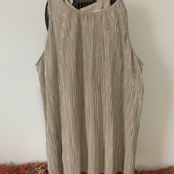 Porridge by Anthropologie Gold Shimmer Tank - Picture 2 of 5